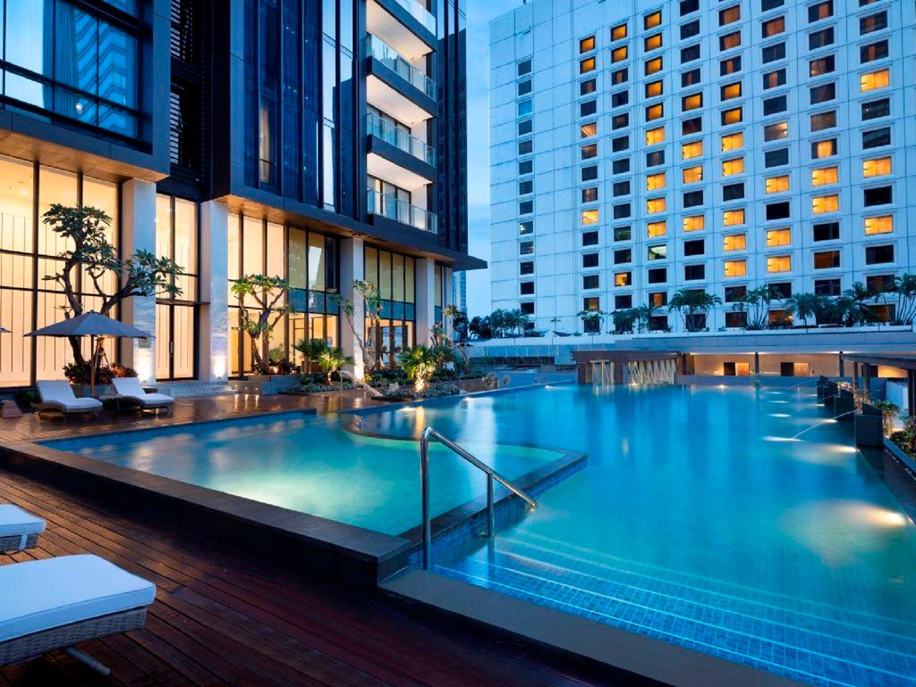 Mangkuluhur Artotel Suites Jakarta Exterior photo